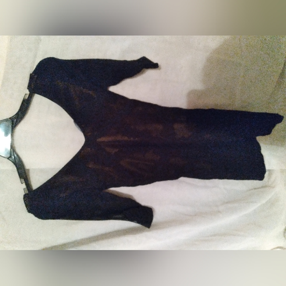 Dress - Picture 3 of 3